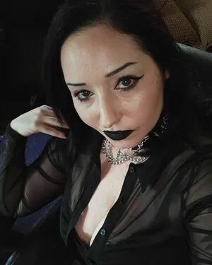 Goth Goddess Thea OnlyFans Leaked Free Thumbnail Picture - #G4dxs83vae