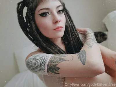 Goth Kitteen Free OnlyFans Leaked Free Thumbnail Picture - #LGLeFU8liH