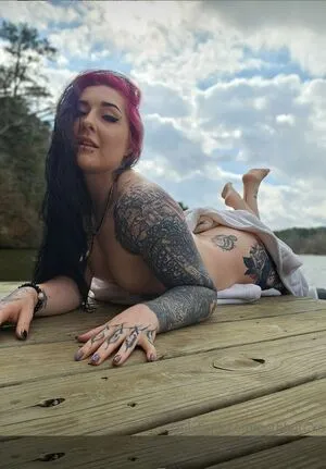 Goth Muscle Mommy OnlyFans Leaked Free Thumbnail Picture - #iF2iLA8M1u