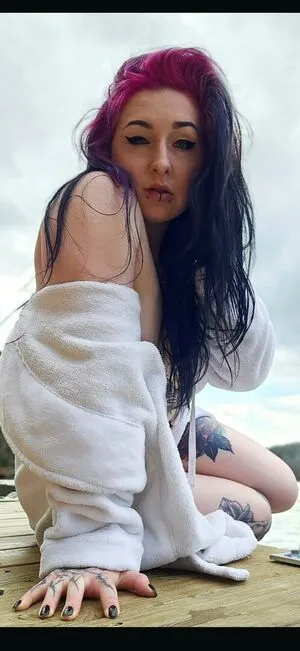 Goth Muscle Mommy OnlyFans Leaked Free Thumbnail Picture - #yGQqIrlOWX