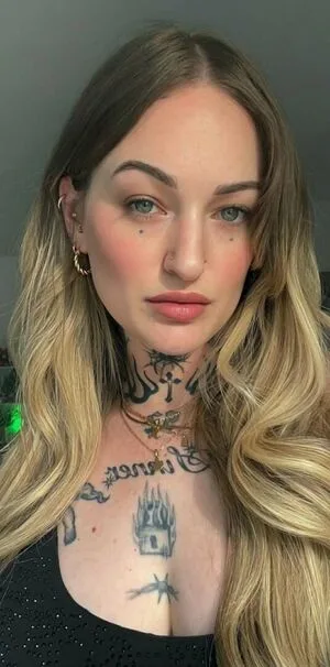 Goth Queen OnlyFans Leaked Free Thumbnail Picture - #1H1t5Spicq
