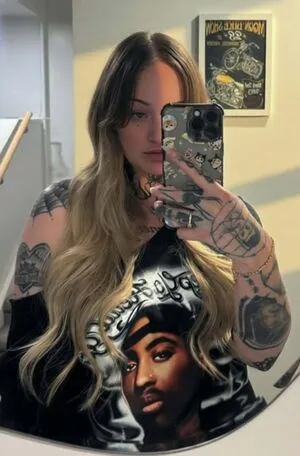 Goth Queen OnlyFans Leaked Free Thumbnail Picture - #gFyglfgEFs