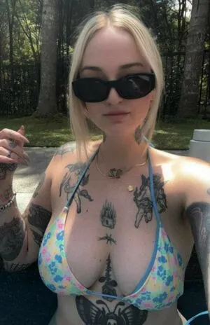 Goth Queen OnlyFans Leaked Free Thumbnail Picture - #mLKDkKYE15