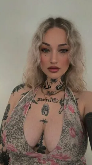 Goth Queen OnlyFans Leaked Free Thumbnail Picture - #n905PDGCCP