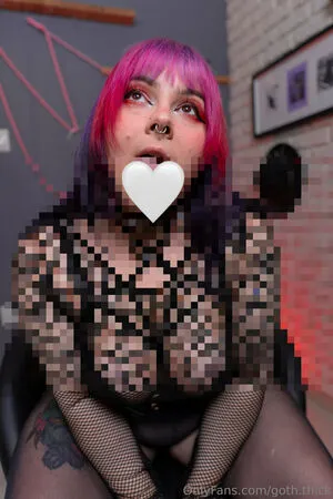 Goth Thick OnlyFans Leaked Free Thumbnail Picture - #TkP3fSgtzF