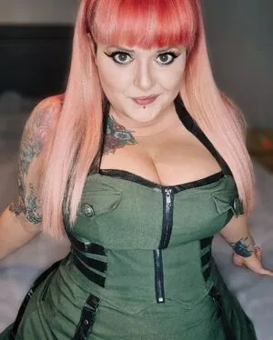 Gothabilly Queen OnlyFans Leaked Free Thumbnail Picture - #35Z30tTbh4