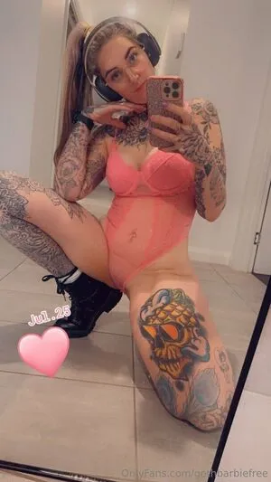 Gothbarbiefree OnlyFans Leaked Free Thumbnail Picture - #8cn0NqijuZ