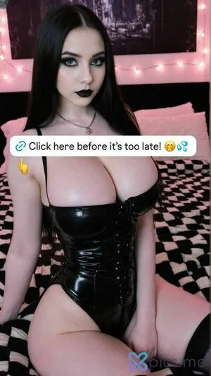 Gothgirlsofi OnlyFans Leaked Free Thumbnail Picture - #A21nwFoVII
