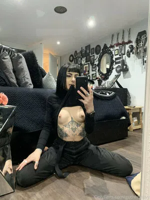 Gothhbabyy OnlyFans Leaked Free Thumbnail Picture - #2jntQhZuCD