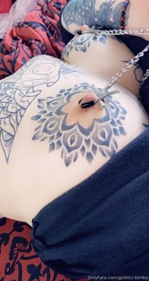 Gothicc Bimbo OnlyFans Leaked Free Thumbnail Picture - #68RcFALrG0