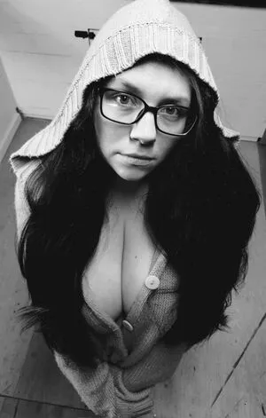 Gothicc Farm Wife OnlyFans Leaked Free Thumbnail Picture - #iw84I24qoN