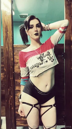 Gothicmomma OnlyFans Leaked Free Thumbnail Picture - #cAIGv8FAx4