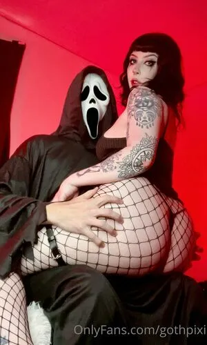 Gothpixi OnlyFans Leaked Free Thumbnail Picture - #66rRNezmil
