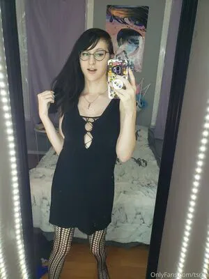 Gothravemom OnlyFans Leaked Free Thumbnail Picture - #5nwQdWWOwe