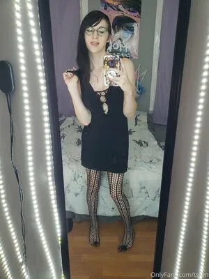 Gothravemom OnlyFans Leaked Free Thumbnail Picture - #N5W3yR38yC