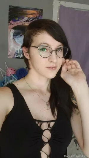 Gothravemom OnlyFans Leaked Free Thumbnail Picture - #fdaECyACBX