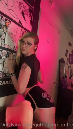 Gothravemomfree OnlyFans Leaked Free Thumbnail Picture - #qaSUr03JYd