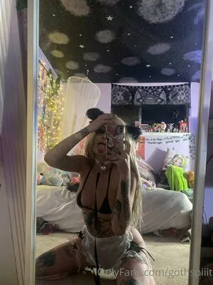 Gothspiiit OnlyFans Leaked Free Thumbnail Picture - #22qqgBmsMT