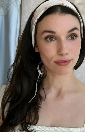 Grace Caroline Currey OnlyFans Leaked Free Thumbnail Picture - #P8jj7FeGy7