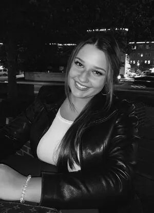 Grace H OnlyFans Leaked Free Thumbnail Picture - #7Vgc1OZsX5