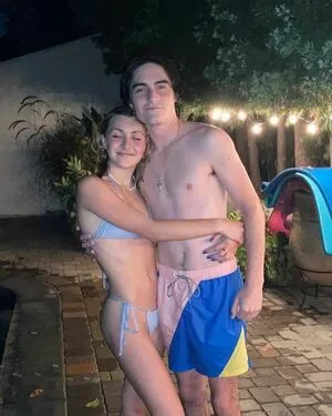 Grace Kaufman OnlyFans Leaked Free Thumbnail Picture - #HxhJlKV4an