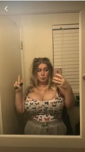 Grace Kivlin OnlyFans Leaked Free Thumbnail Picture - #64I8gCQAdG