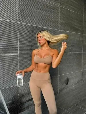 Grace Quigley OnlyFans Leaked Free Thumbnail Picture - #9m17p9LH0K