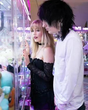 Grace Van Dien OnlyFans Leaked Free Thumbnail Picture - #2z3P5zF0Xa