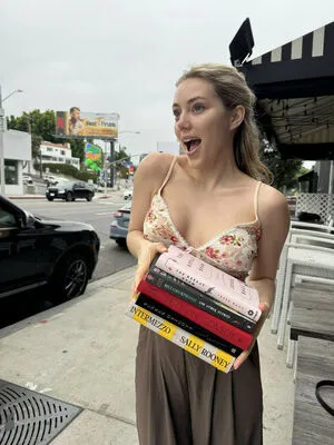 Grace Van Dien OnlyFans Leaked Free Thumbnail Picture - #R1aupWZ2P1