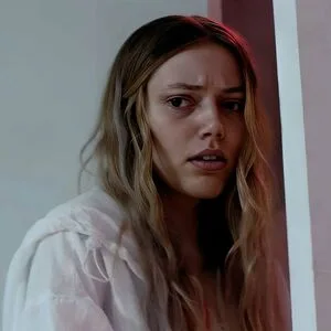 Grace Van Dien OnlyFans Leaked Free Thumbnail Picture - #il0I5iydwZ