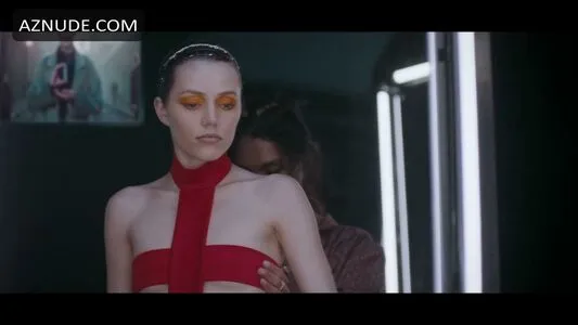 Grace Van Dien OnlyFans Leaked Free Thumbnail Picture - #lghr0wwoxc