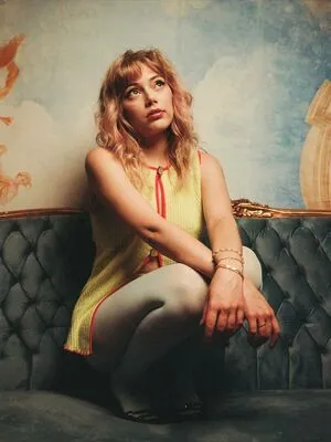 Grace Van Dien OnlyFans Leaked Free Thumbnail Picture - #xBP1KPbcZ2