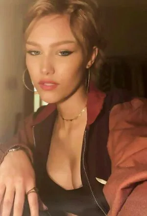 Grace Vanderwaal OnlyFans Leaked Free Thumbnail Picture - #5FHJhQ4apK