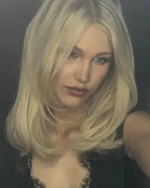 Grace Vanderwaal OnlyFans Leaked Free Thumbnail Picture - #MNAX0QokOa