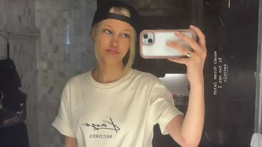 Grace Vanderwaal OnlyFans Leaked Free Thumbnail Picture - #MkT3Vfy3IT