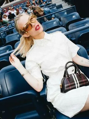 Grace Vanderwaal OnlyFans Leaked Free Thumbnail Picture - #NonPeG0puy