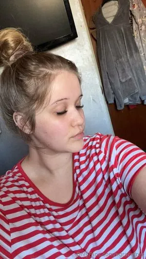 Gracehasmilkers OnlyFans Leaked Free Thumbnail Picture - #TcLpR6x8LS