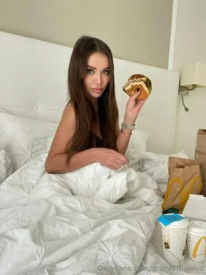 Gracekoroleva OnlyFans Leaked Free Thumbnail Picture - #T5SDxk18d9