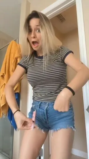 Gracex9000 OnlyFans Leaked Free Thumbnail Picture - #3BggyrZq4l