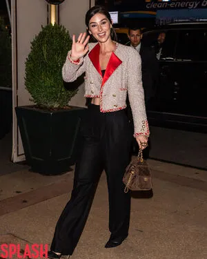 Gracie Abrams OnlyFans Leaked Free Thumbnail Picture - #1gyx5lVKmM