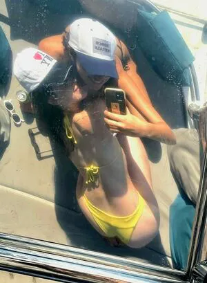 Gracie Abrams OnlyFans Leaked Free Thumbnail Picture - #7nsl9fo1ha