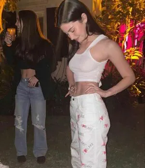 Gracie Abrams OnlyFans Leaked Free Thumbnail Picture - #AgDHOKeIgL