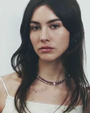 Gracie Abrams OnlyFans Leaked Free Thumbnail Picture - #B825y7DfA9