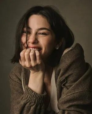 Gracie Abrams OnlyFans Leaked Free Thumbnail Picture - #CN8rXKxl89