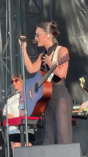 Gracie Abrams OnlyFans Leaked Free Thumbnail Picture - #CrczPGJHoH