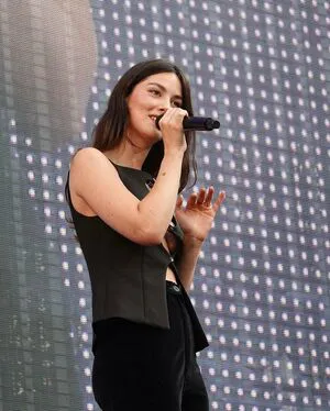 Gracie Abrams OnlyFans Leaked Free Thumbnail Picture - #E7isIJmJvf