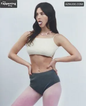 Gracie Abrams OnlyFans Leaked Free Thumbnail Picture - #EQ2a6K0Fd9