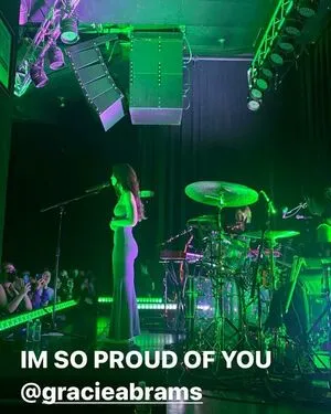 Gracie Abrams OnlyFans Leaked Free Thumbnail Picture - #IlvE0XUNMj