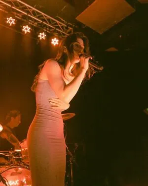 Gracie Abrams OnlyFans Leaked Free Thumbnail Picture - #MEFeBZD0jU