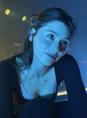 Gracie Abrams OnlyFans Leaked Free Thumbnail Picture - #OBeJ0S25It